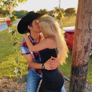 Meet your Posher, Makayla